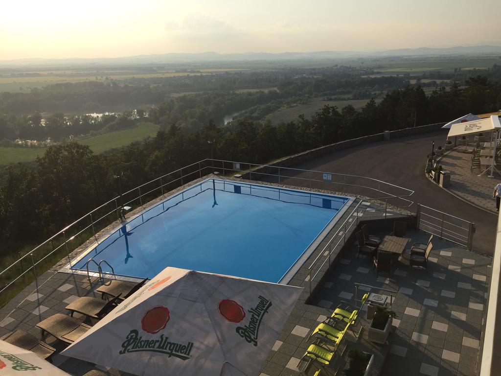 Wellness Pension Inovec&Apartment Houses Jalsove Extérieur photo