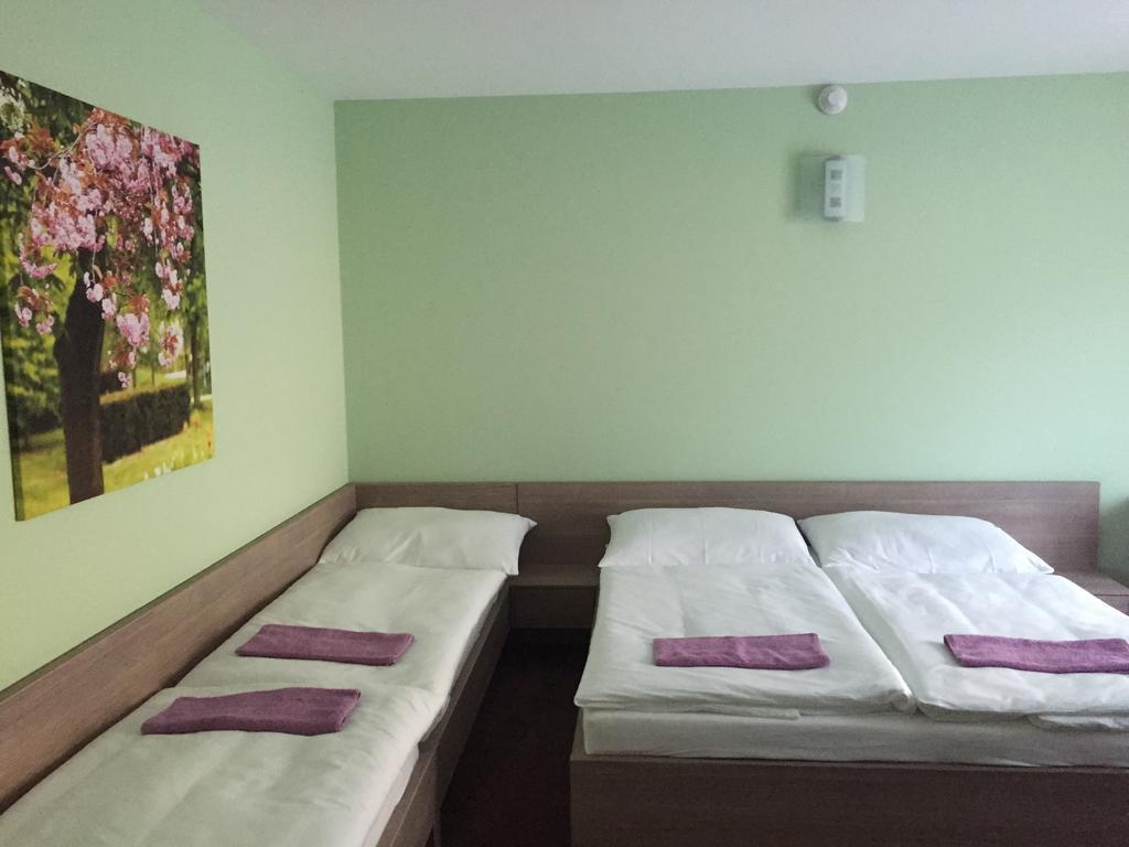 Wellness Pension Inovec&Apartment Houses Jalsove Extérieur photo