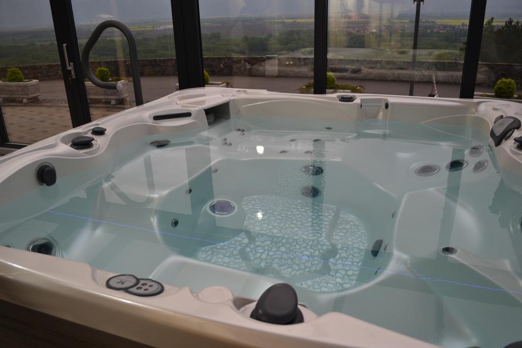 Wellness Pension Inovec&Apartment Houses Jalsove Extérieur photo