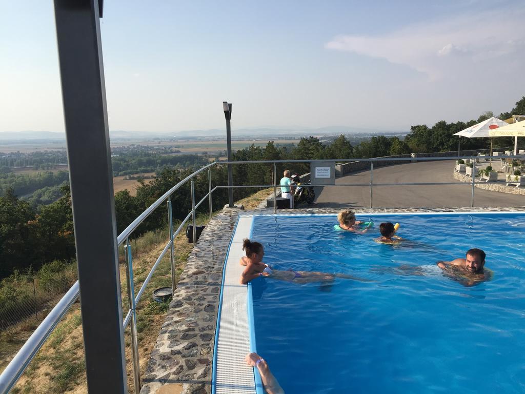 Wellness Pension Inovec&Apartment Houses Jalsove Extérieur photo