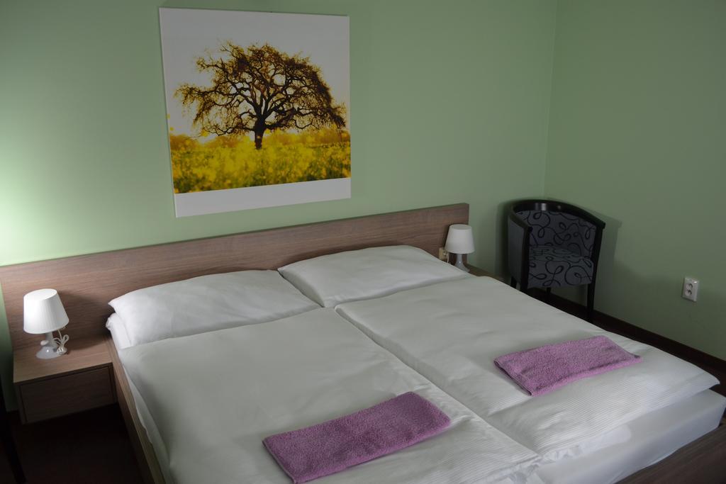 Wellness Pension Inovec&Apartment Houses Jalsove Extérieur photo