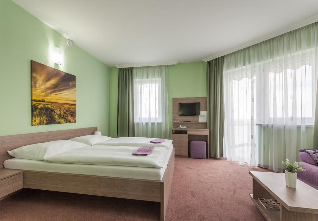 Wellness Pension Inovec&Apartment Houses Jalsove Extérieur photo