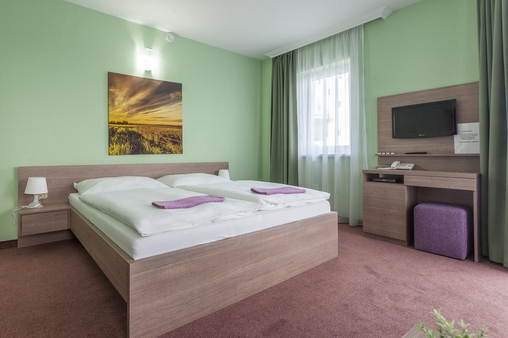 Wellness Pension Inovec&Apartment Houses Jalsove Extérieur photo